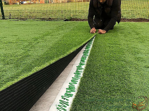 بهترین چسب چمن مصنوعی