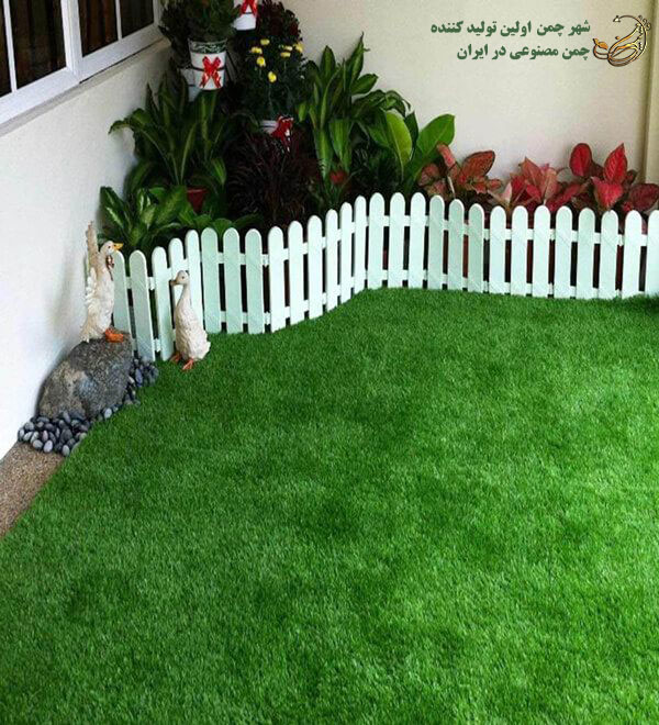 مزایای دیزاین بالکن با چمن مصنوعی